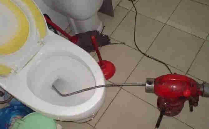 金城江马桶通下水